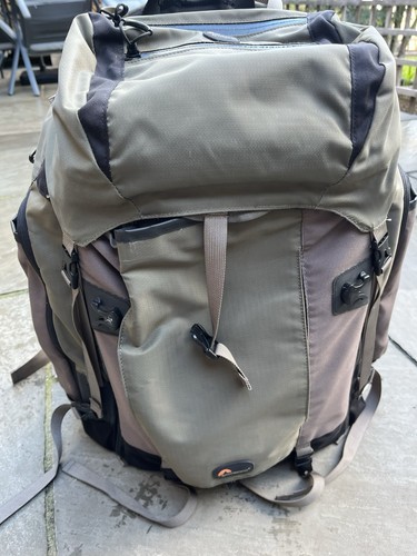 Lowepro 400 backpack - lowepro, aw