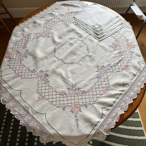 Hand embroidered linen - hand,