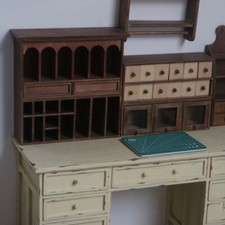 Dolls House Miniatures 1:12