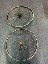 Pair of 700c Mavic wheels. Front Is G40, Rear MA40.