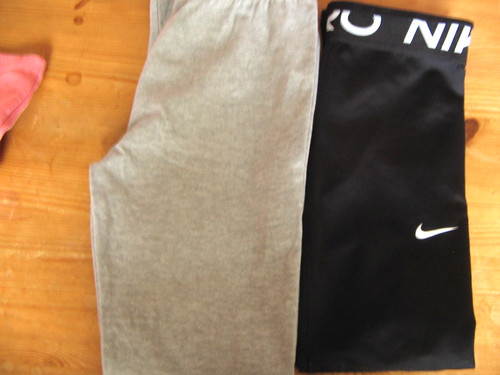 Girls clothing bundle age - bundle,