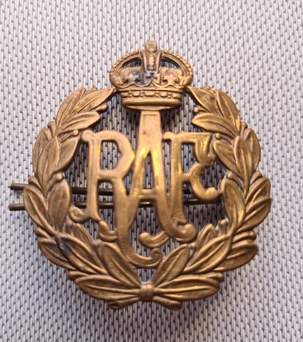 Royal air force raf cap - cap, badge