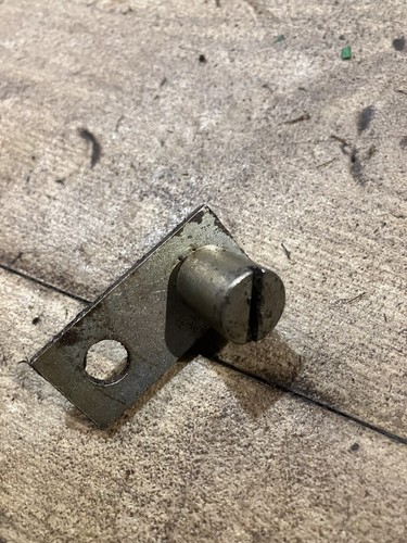 Chain tensioner stud - stud, plate