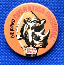 Golden Wonder Operation Survival Vintage Pin badge 1981