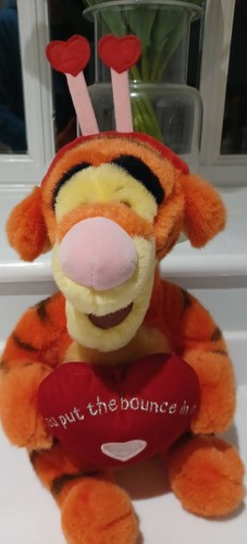 Disney tigger with heart - with,