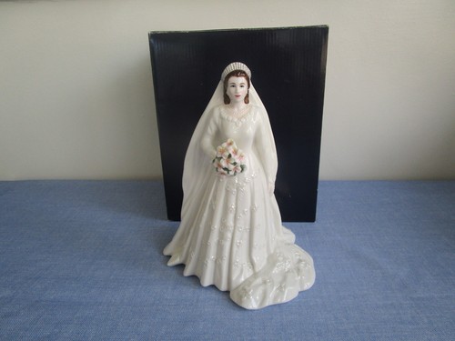 Royal worcester queen - royal,