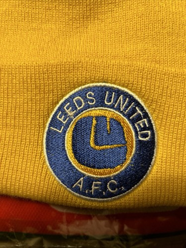 Leeds united yellow beanie hat - beanie,