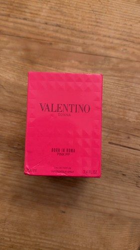 Valentino donna born - valentino, roma