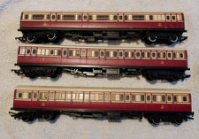 TRIANG OO GAUGE RAKE OF 3
