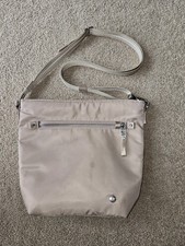 Pacsafe W Anti-Theft Crossbody