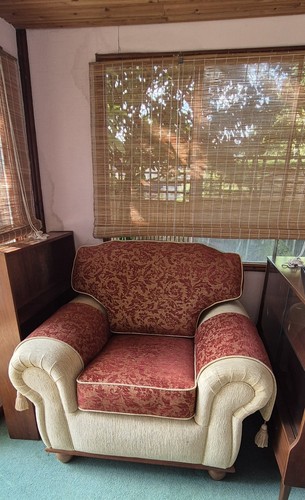 Comfy solid arm - arm, chair,