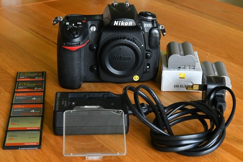 Nikon d300 3mp digital - nikon,