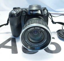 Fuji FinePix S5600 Compact