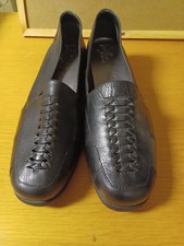 Footglove ladies wider fit shoes, size 6.5. Excellent pre-owned condition.