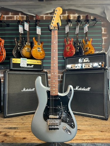 Fender standard stratocaster - fender,