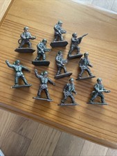 Job Lot Of 10 Lone Star Harvey Series Plastic Toy Soldiers / Figures