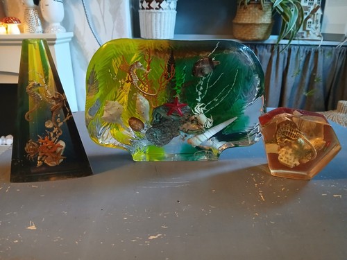 Lucite fish aquarium - fish,