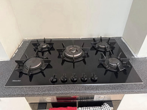 Miele black glass - black, built-in