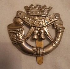 DCLI Duke of Cornwall's Light Infantry Cap Badge - Free Fast Post (1]