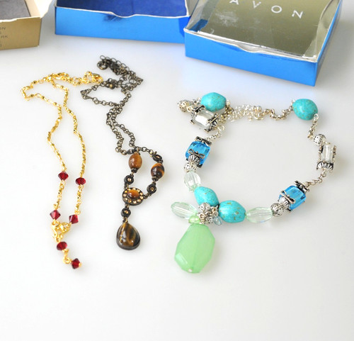 Avon jewelry lot - lot, drop