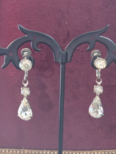 Vintage screw back drop - vintage, screw-back