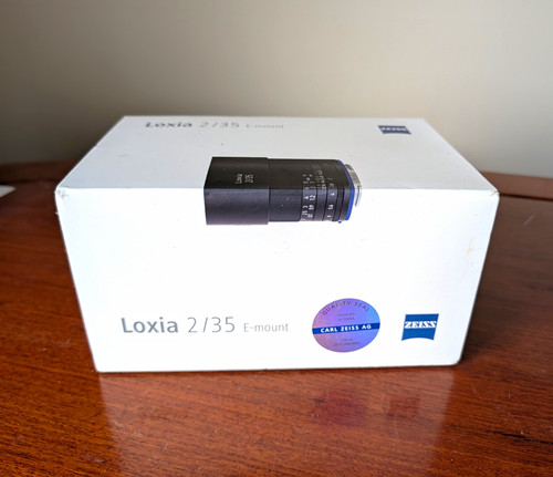 Zeiss loxia 35mm - zeiss, f/2