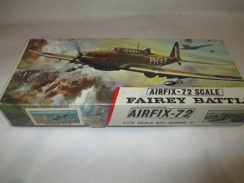 Airfix red stripe fairey - red,