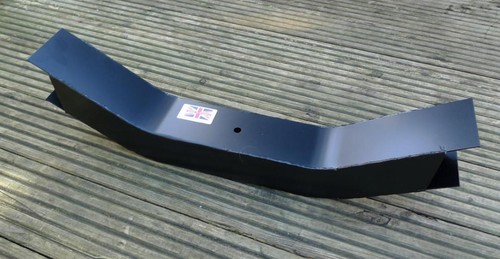 Land rover chassis under - land,