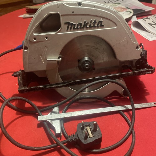 Makita 240v 5704r 190mm - makita,