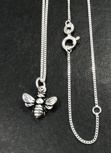 Small bumble bee pendant - bumble,