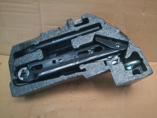Vauxhall corsa 14 jack - d,