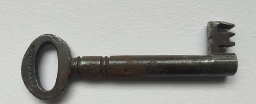 Antique freeman co key - freeman's,
