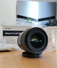 Sigma 30mm f1.4 Sony emount - prestine condition