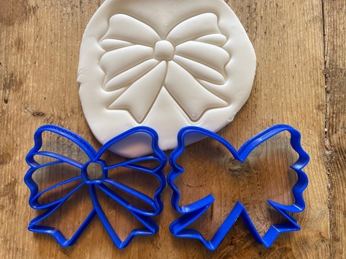 Christmas bow cookie biscuit - christmas, cookie/
