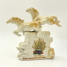 VTG CRESTED WARE - GALLOPING