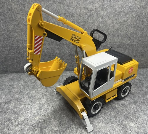 Bruder liebherr 912 - bruder,