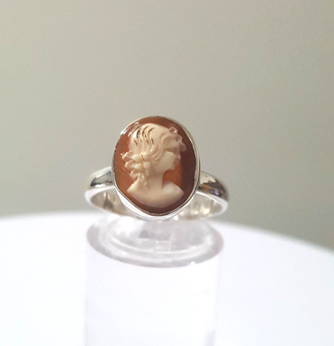 Gorgeous vintage real carved - real,