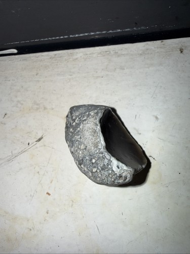 Small natural flint - , (chert)