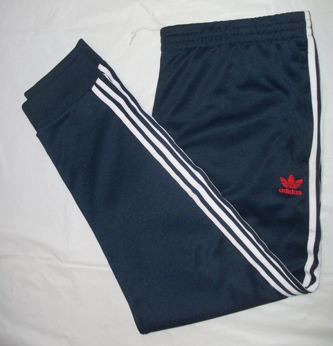 Adidas originals trefoil - adidas,