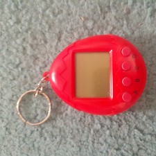 TAMAGOTCHI Style Electronic Virtual Cyber Pet Retro Stocking Filler + Key Ring