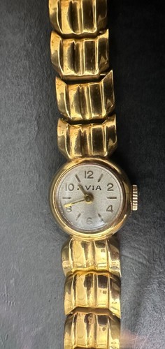 Avia vintage 18k yellow gold - avia,