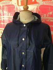 VTG RUKKA FINLAND BLUE PVC - PLASTIC HOODED SHORT RAINCOAT SEMI SHINY SMALL