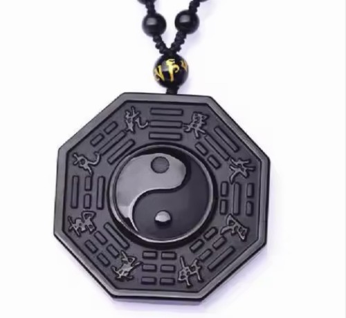 Yin yang chinese amulet - yin,