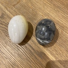 Collector’s Vintage Veined Onyx Marble Stone Eggs x 2 (Black & White/Cream) #YB