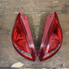 GENUINE MK7 FORD FIESTA - REAR BRAKE TAIL LIGHTS - 8A61-13404-A / 8A61-13405-A