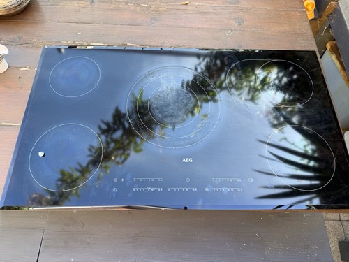 Aeg 900 wide induction hob - 900,