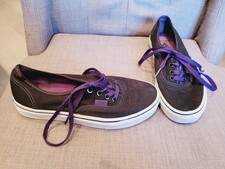 Purple Vans. Mens Us 6, Ladies Us 7.5 (UK 5.5?)