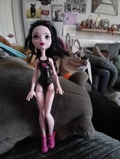 Monster High Draculaura Doll, 30cm Vinyl Plastic Doll