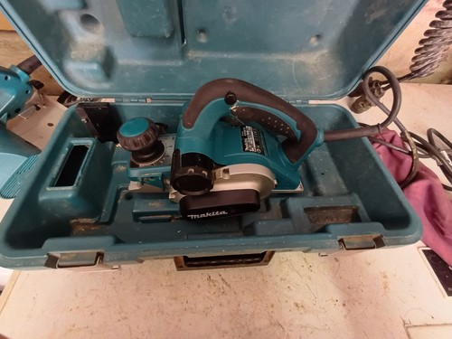 Makita 110v planer - 110v,