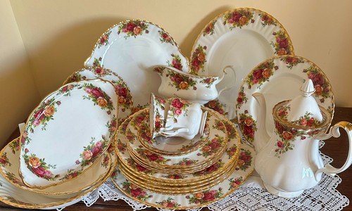 Large selection royal - of,